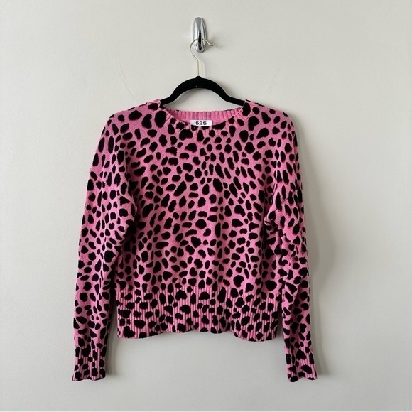 525 America - Hot Pink & Black Animal Print Cotton Sweater (Size:Small) - Picture 2 of 7